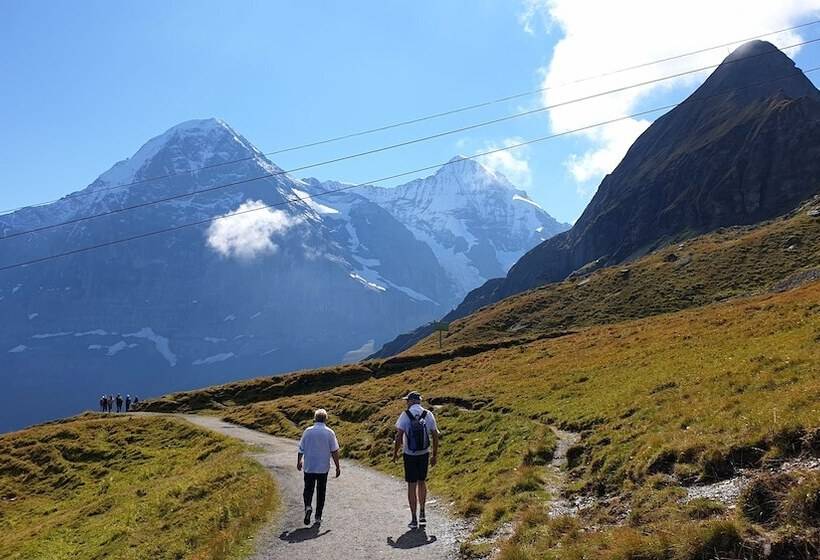 בית מלון כפרי Schonegg