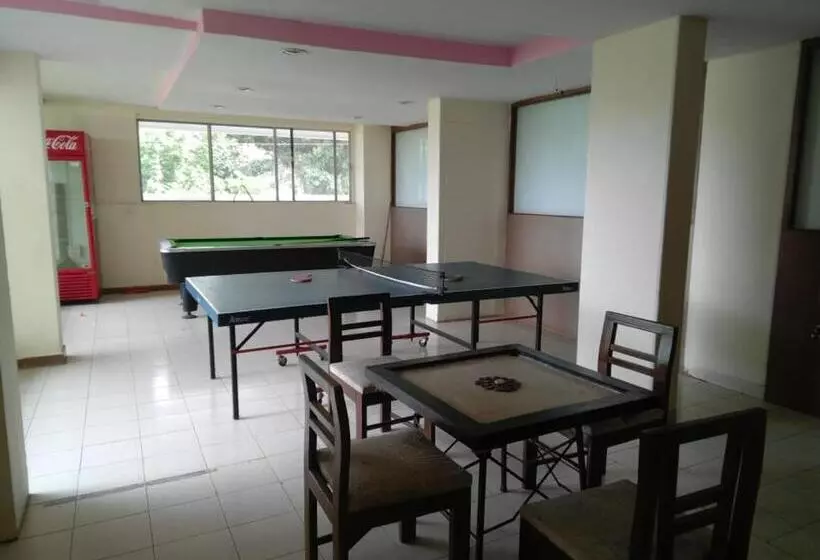 Hotel Sunrise Hill Resort