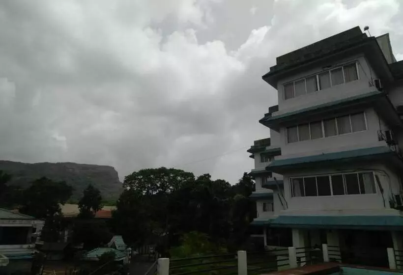 Hotel Sunrise Hill Resort