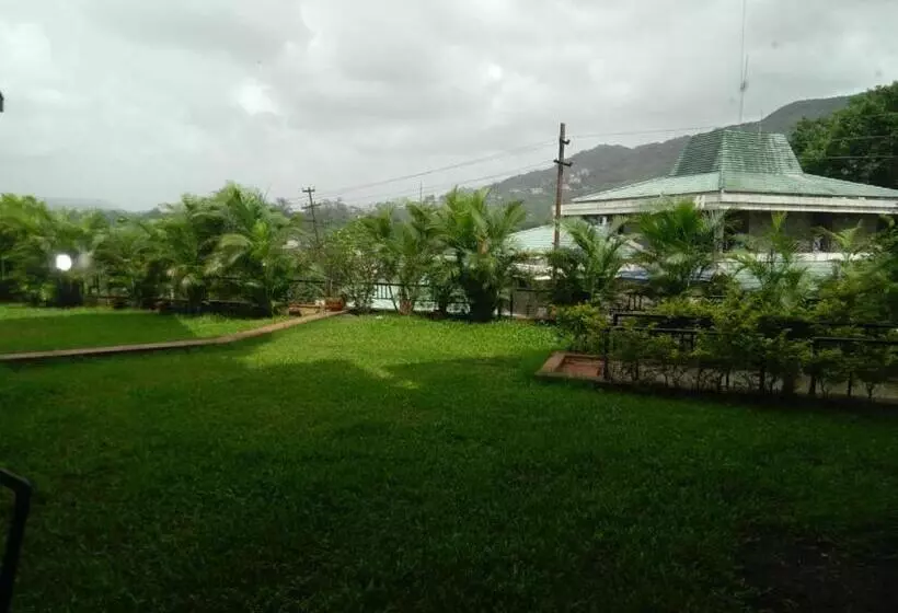 Hotel Sunrise Hill Resort