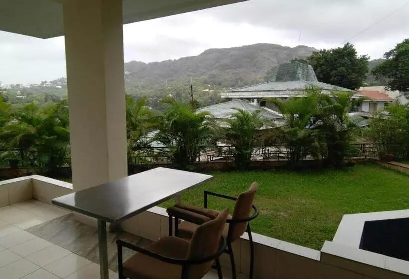 Hotel Sunrise Hill Resort