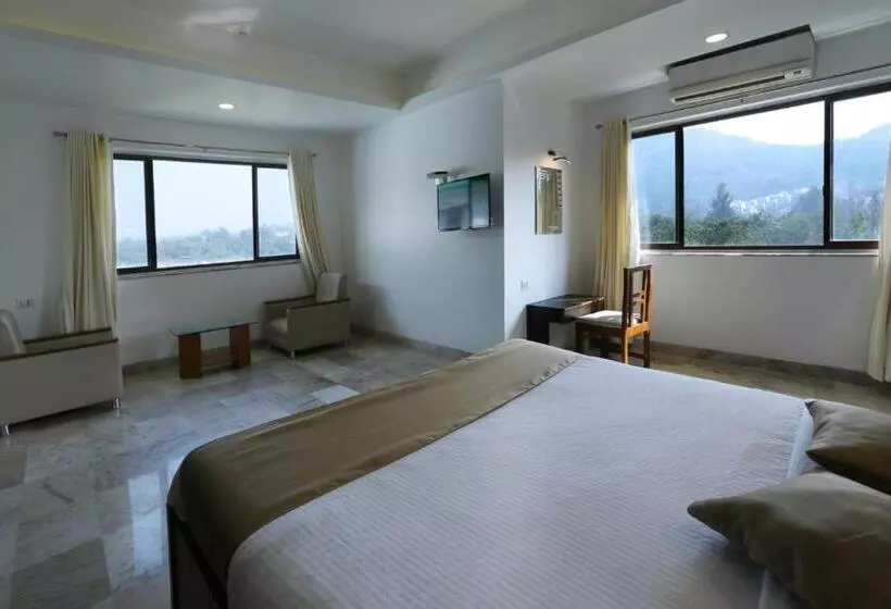 Hotel Sunrise Hill Resort