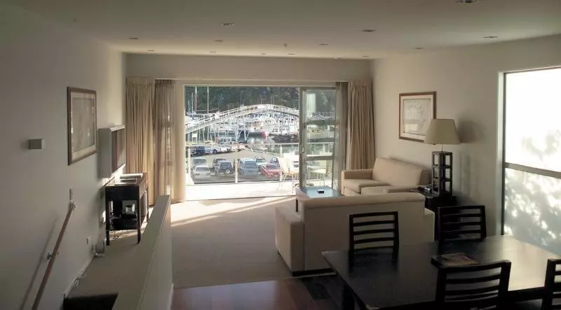 酒店 The Moorings Apartments