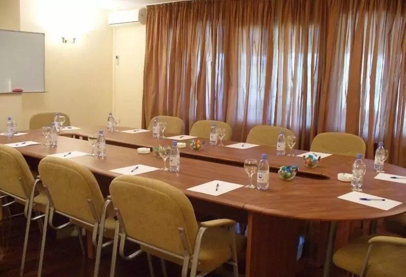 هتل Victoria Palace