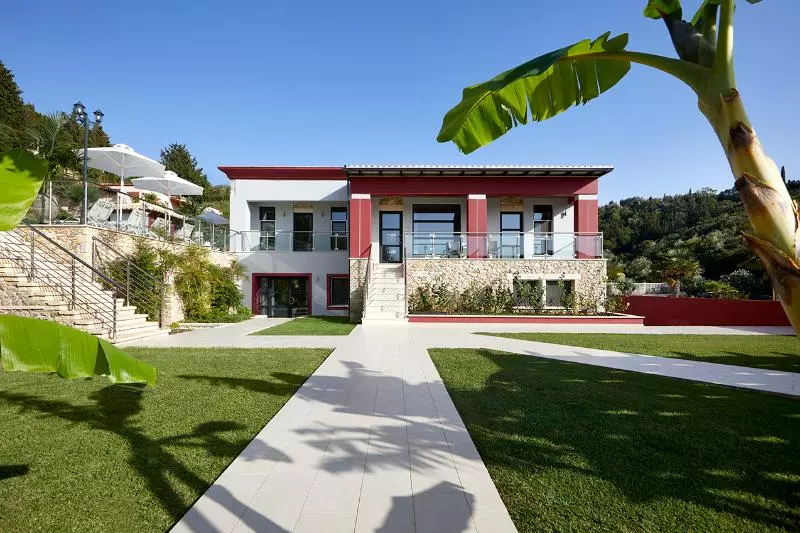 Karvouno Beach Luxury Villas