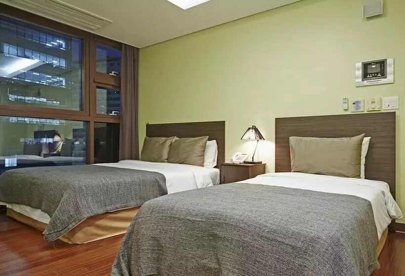 Brown Suites Residence