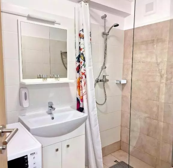 Aamiaismajoitus (B&B) Stay Inn Rediu