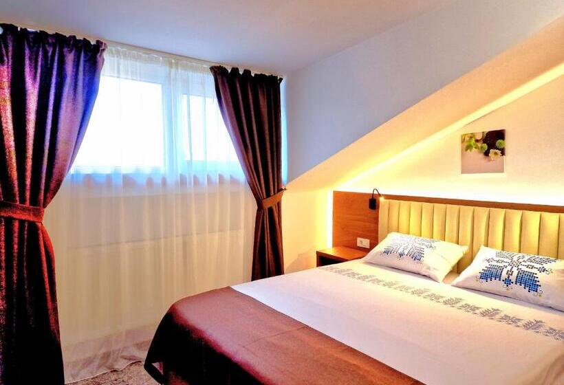 تختخواب و صبحانه Stay Inn Rediu