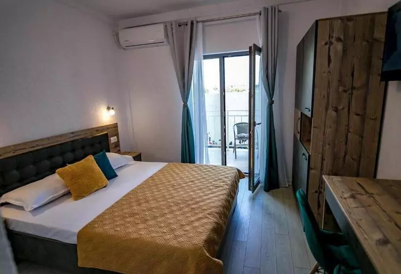 Pensió Casa Adiman