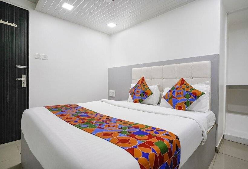 בית מלון כפרי Fabexpress Park Residency Nr Mumbai International Airport