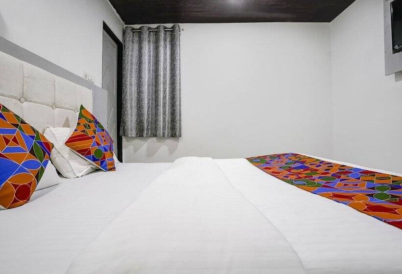 בית מלון כפרי Fabexpress Park Residency Nr Mumbai International Airport