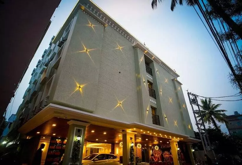 ホテル The Adventure Luxury