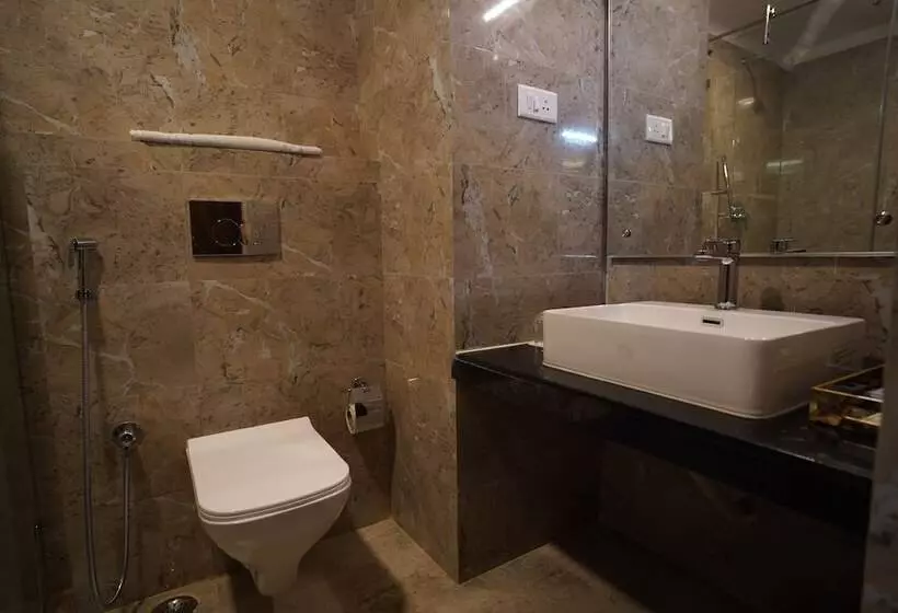 ホテル The Adventure Luxury