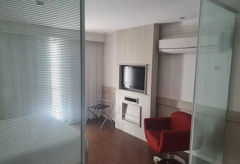 Mercure Flat Particular