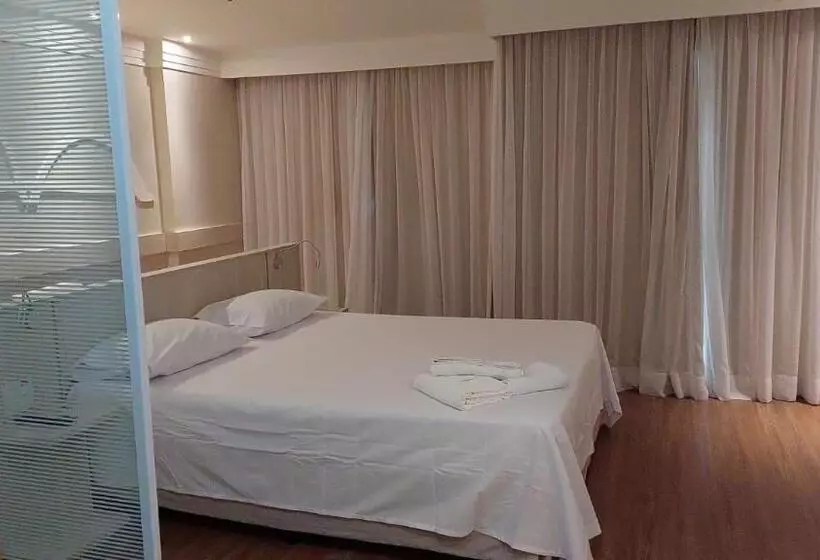 Mercure Flat Particular