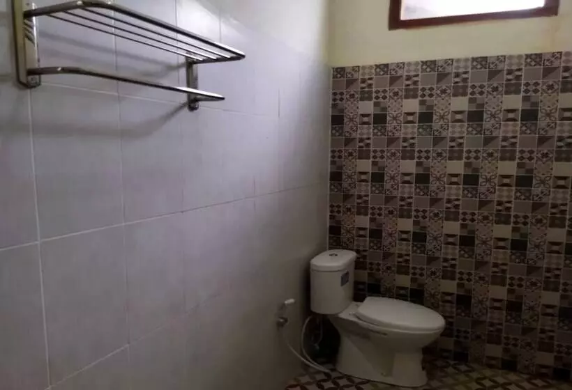 پانسیون Borobudur Kampung Homestay  Gumbiro