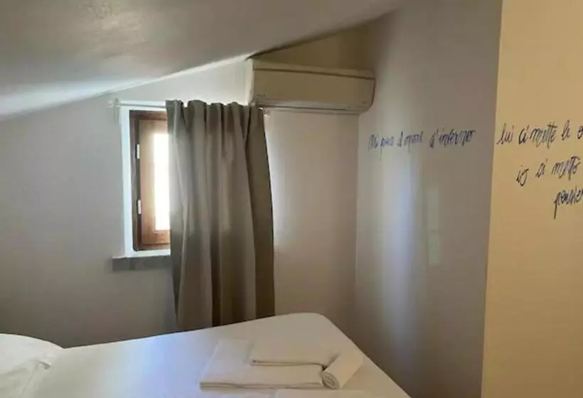 Majatalo Confortevole Camera Matrimoniale A 500 Mt Dal Mare