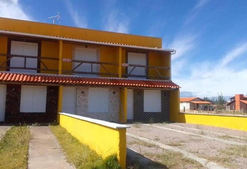 ペンション Recanto Das Pedras   Casa Pedra Portuguesa   Com Vista Para O Mar
