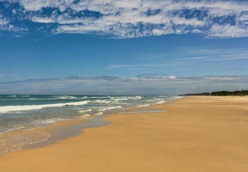 ペンション Recanto Das Pedras   Casa Pedra Portuguesa   Com Vista Para O Mar