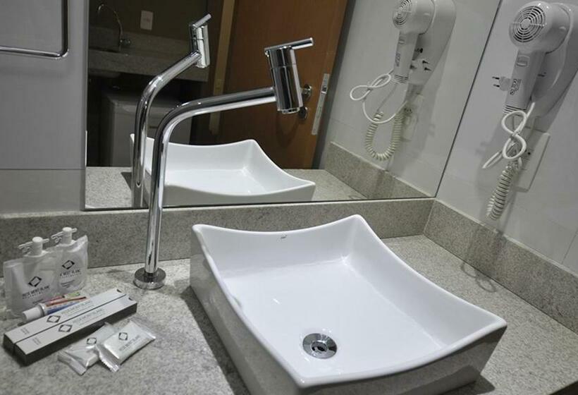 Mont Blanc Suites Duque De Caxias