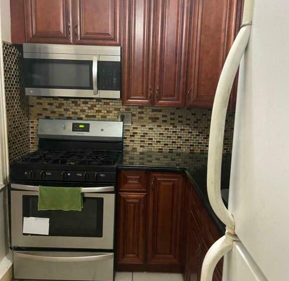 膳宿费 A Beautiful Room In Queens