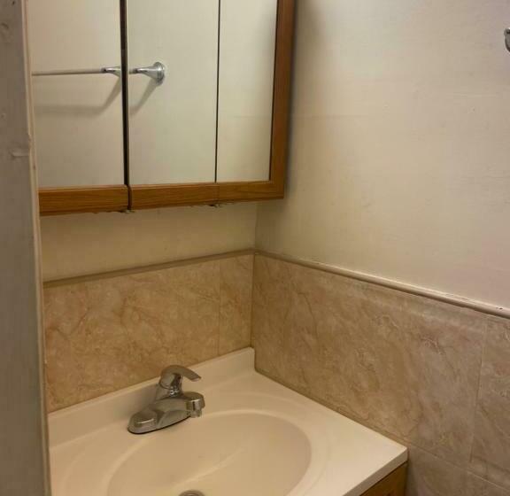 膳宿费 A Beautiful Room In Queens