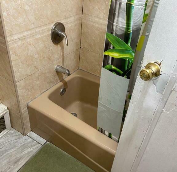 膳宿费 A Beautiful Room In Queens