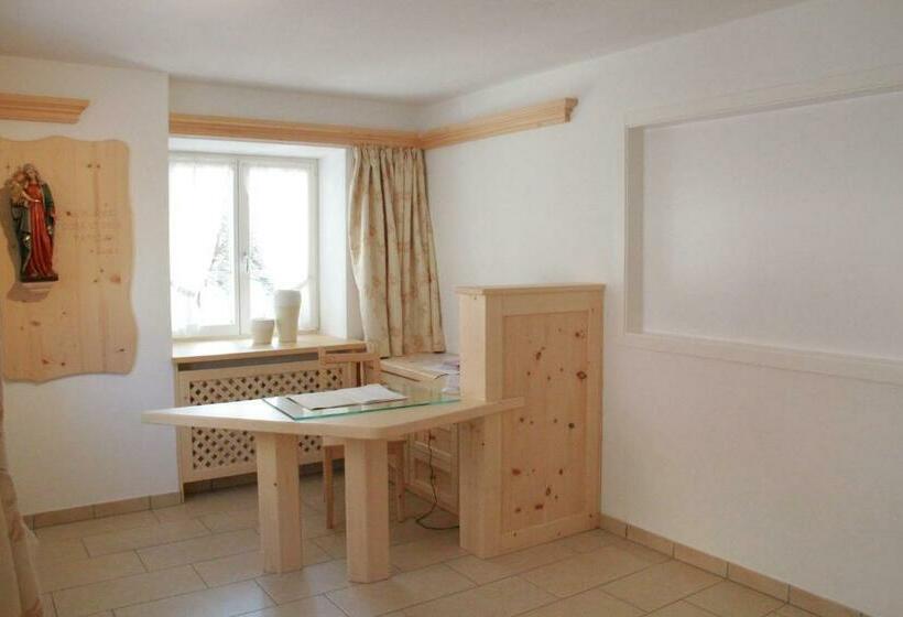 膳宿费 La Lum De Roisc