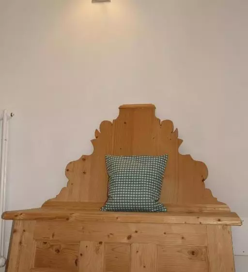 ペンション La Lum De Roisc