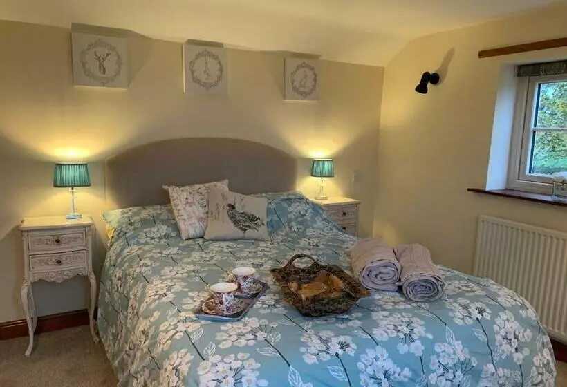 ベッドアンドブレックファースト Farmhouse Studio Near Shrewsbury