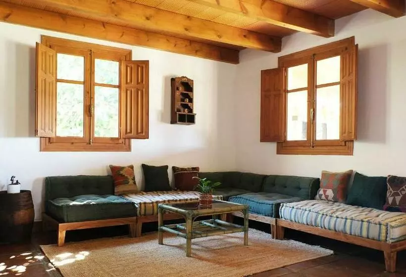 Hotelli The Wild Olive Andalucía Agave Guestroom