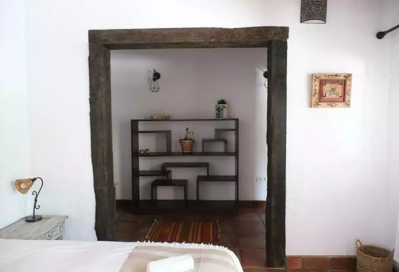 Hotelli The Wild Olive Andalucía Agave Guestroom