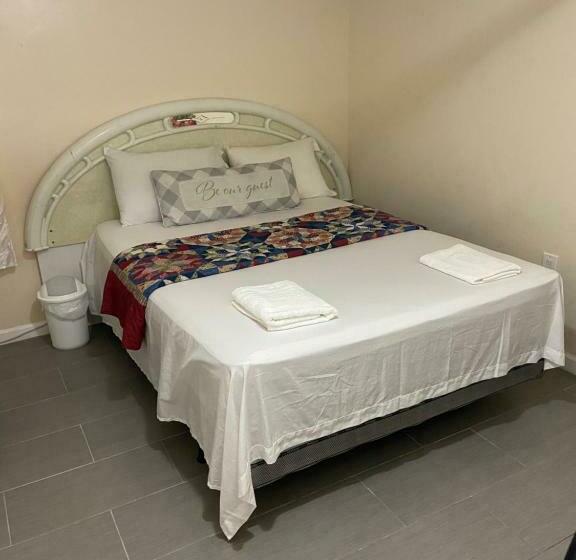 膳宿费 A Delightful Room In Queens