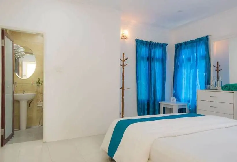 پانسیون Palm Gate Maldives