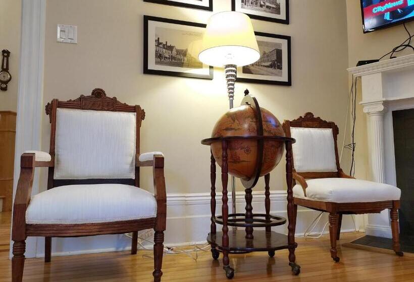 تختخواب و صبحانه No 1 Grafton Inn