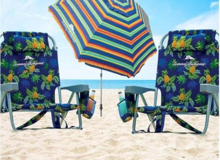 Tropical Beach Condo Pool, Shops, 86 Tv, Wifi