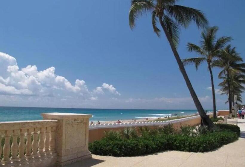 Tropical Beach Condo Pool, Shops, 86 Tv, Wifi