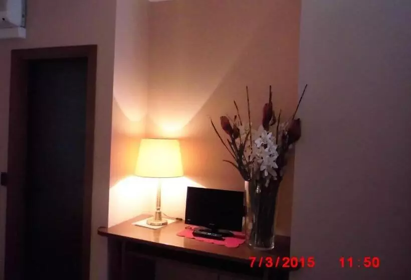 Отель Albergo Ponte Vecchio