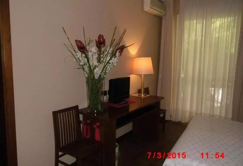 Отель Albergo Ponte Vecchio