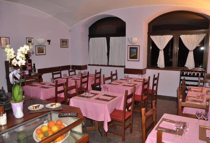 Отель Albergo Ponte Vecchio