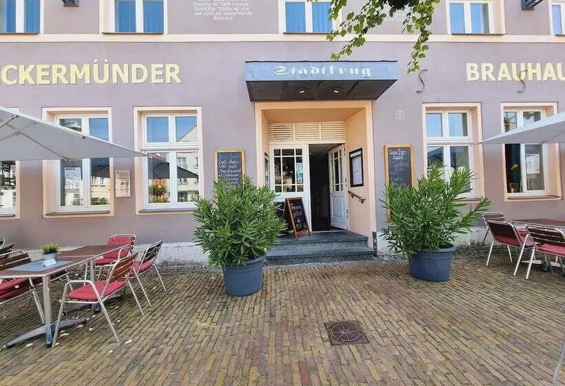 ホテル Am Markt & Brauhaus Stadtkrug