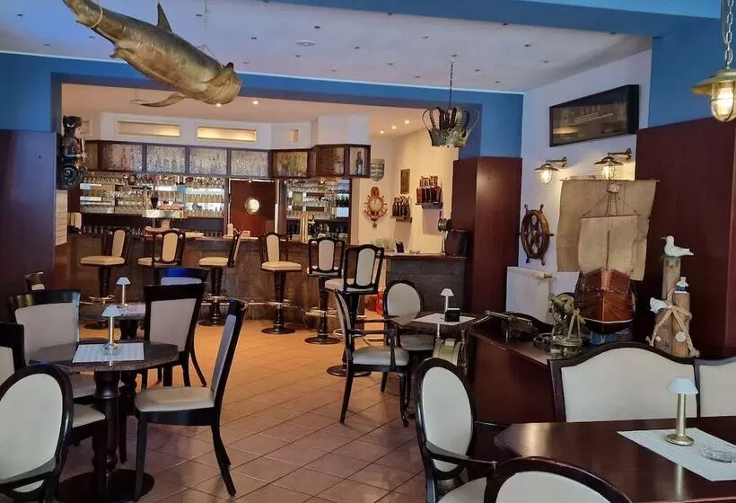 ホテル Am Markt & Brauhaus Stadtkrug