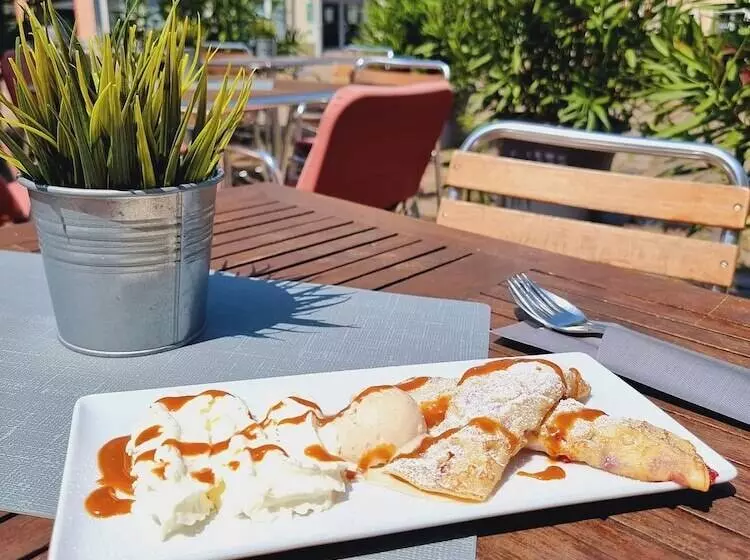 ホテル Am Markt & Brauhaus Stadtkrug