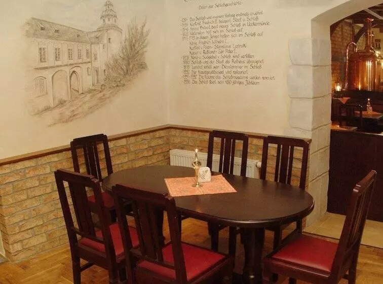 ホテル Am Markt & Brauhaus Stadtkrug