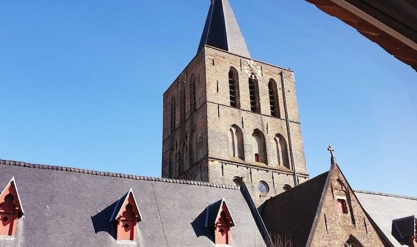 בית מלון כפרי Asiris