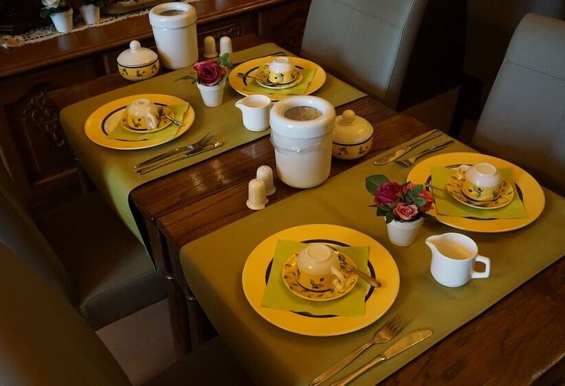 בית מלון כפרי Asiris