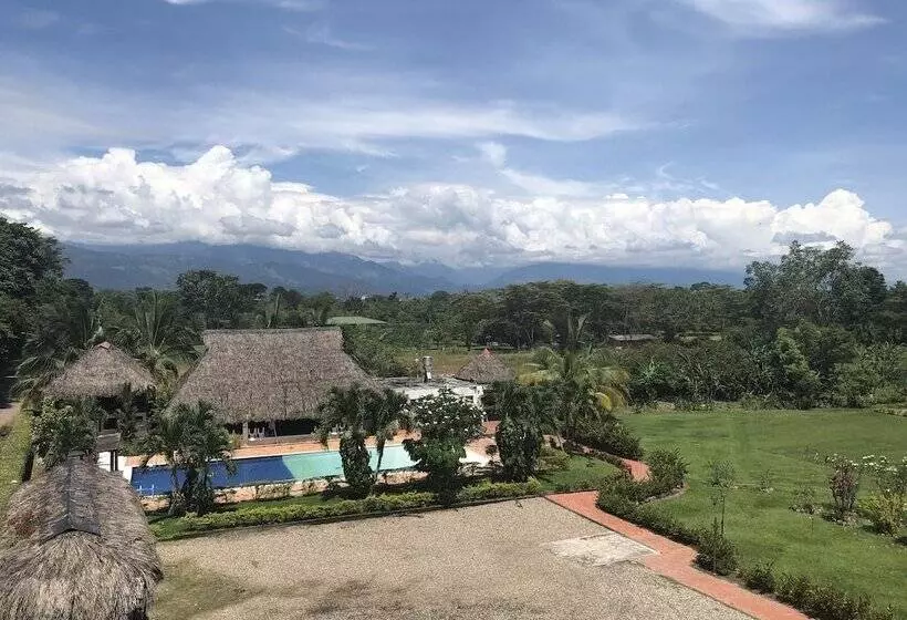 هتل Campestre Arboretto