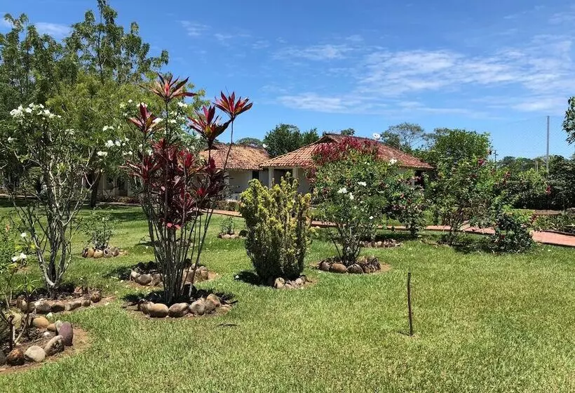 هتل Campestre Arboretto