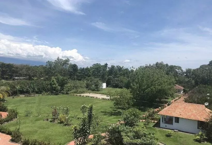 هتل Campestre Arboretto