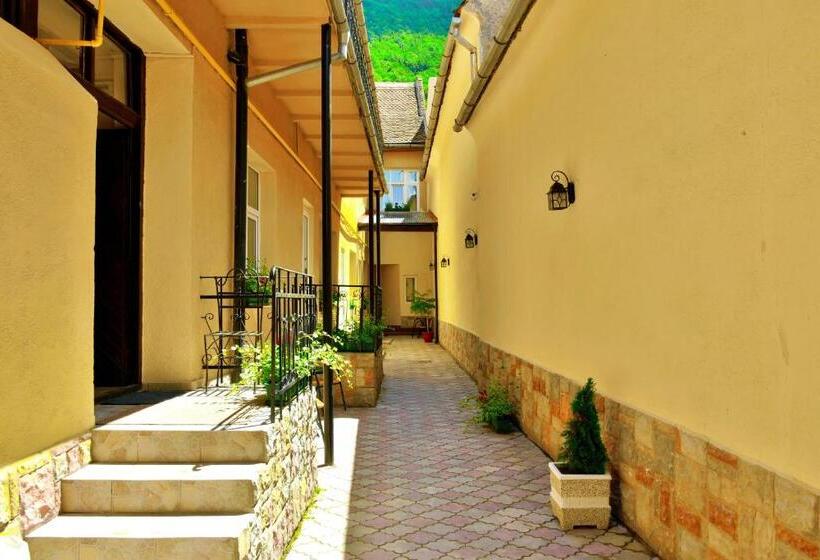 בית מלון כפרי Casa Monte Verde